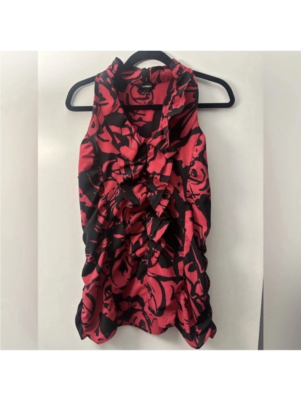 Express Red Pink Black Floral Ruffle Sleeveless Blouse Top Large
